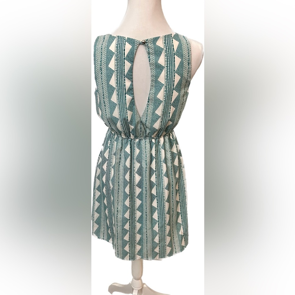 Francesca’s 💚 White & Green Dress 👗S - Picture 2 of 10